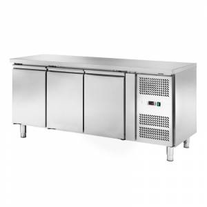 Amitek Banco Refrigerato Ventilato 3 Porte AKS3100TN - Capacità Lt 262 - Prof Cm 60 - T